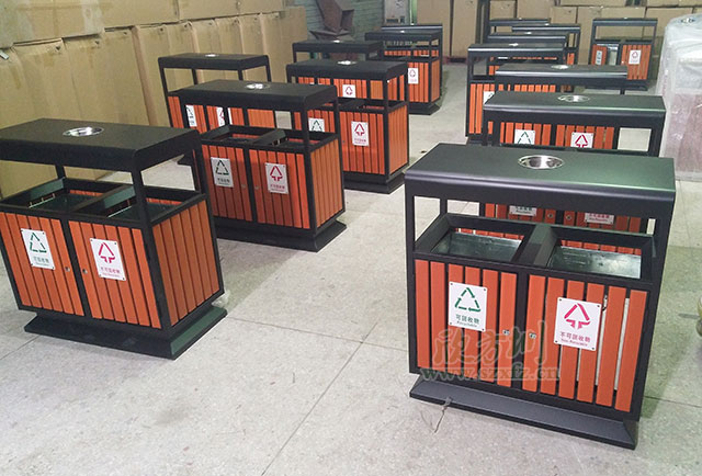 天津更新鋼木垃圾箱、細(xì)微之處盡顯文明